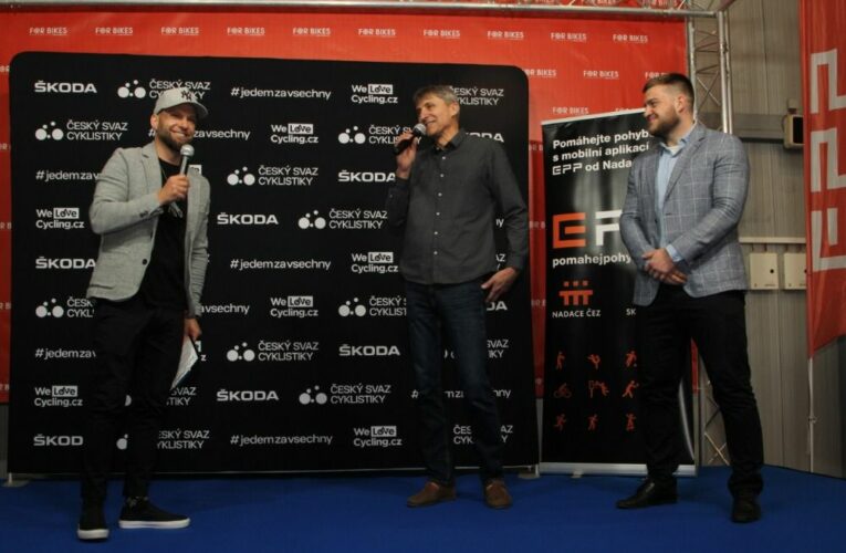 Český svaz cyklistiky jde s dobou: elektromobilita vládne vozovému parku.
