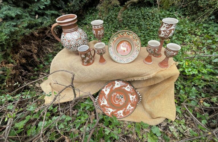 Keramika tradičně i nově ve středních Čechách: trhy, muzea, obnovená tradice