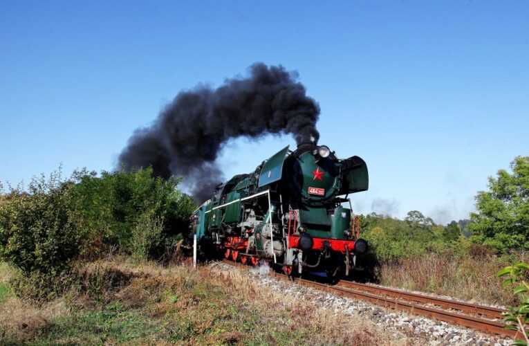 Nostalgické jízdy s Rosničkou po Českolipsku