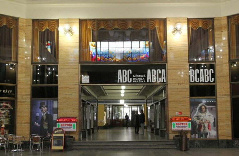 Do divadla nebo galerie bez ohledu na zdravotní omezení. Praha odstraňuje bariéry v kulturních institucích i turistických objektech