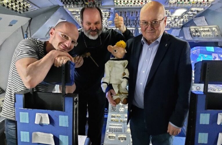 Již tento víkend Spejbl a Hurvínek potěší malé i velké diváky v Paříži