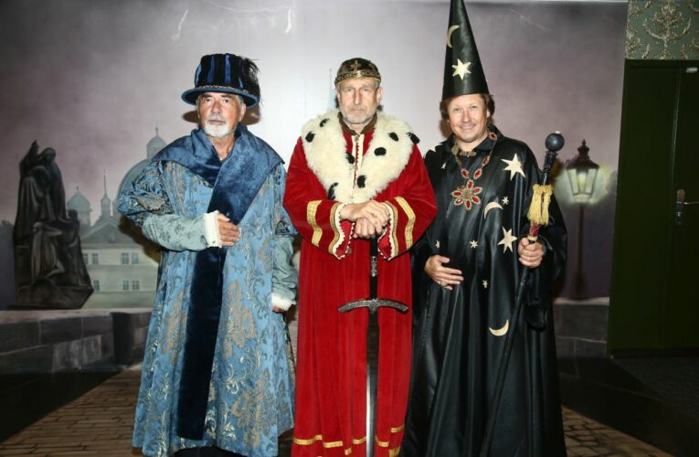 VÁCLAV VYDRA LÉTAL U STROPU!