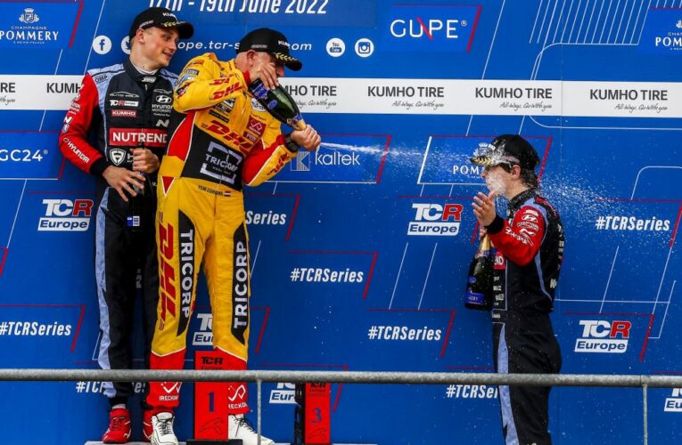 Hyundai Janík Motorsport triumfoval v belgickém Spa-Francorchamps