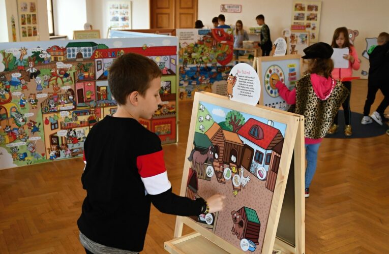 ￼ KDE SE DĚTI HRAVOU FORMOU ZLEPŠÍ V OBRATNOSTI, POČÍTÁNÍ, PROCVIČÍ PAMĚŤ A SKVĚLE SE U TOHO POBAVÍ? NO PŘECE NA ZÁBAVIŠTI PRO SVIŠTĚ V POLIČCE!