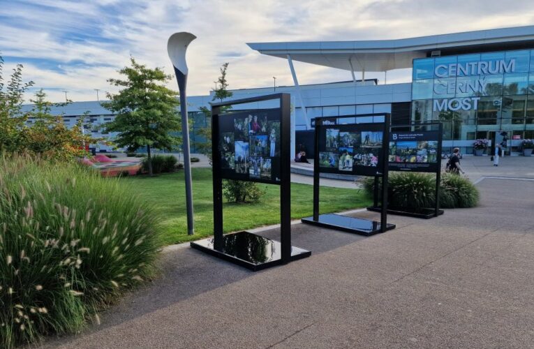 Významné osobnosti z projektu trojské botanické zahrady se až do konce října představují u Centra Černý Most v Praze