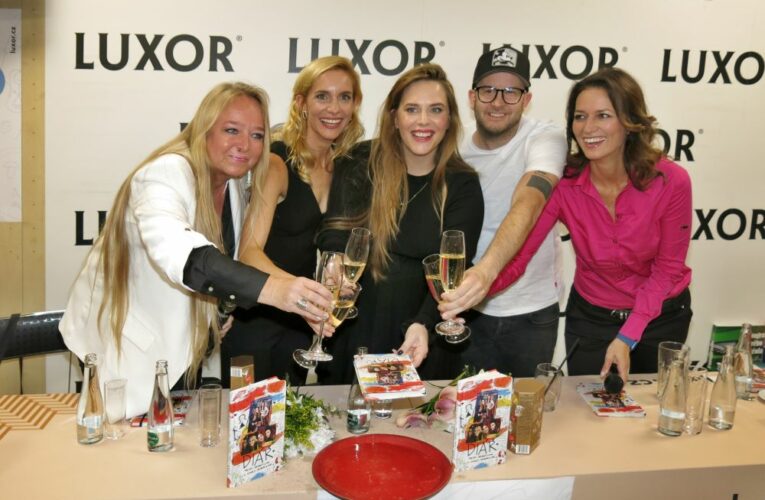 Diář Petry Nesvačilové a Hanky Vagnerové