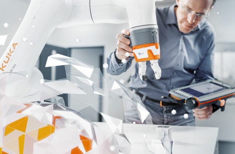KUKA představí na letošním Mezinárodním strojírenském veletrhu nového kobota LBR iisy
