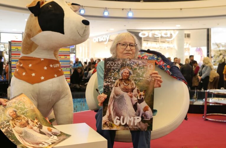 Kalendář Gump 2023 pokřtěn. Kubišová, Korn, Jákl a Pokorná v roli kmotrů i v kalendáři s pejsky.