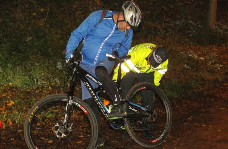 Praha s příchodem zimního času znovu připravila kampaň, jejímž cílem je varovat nedostatečně osvětlené cyklisty