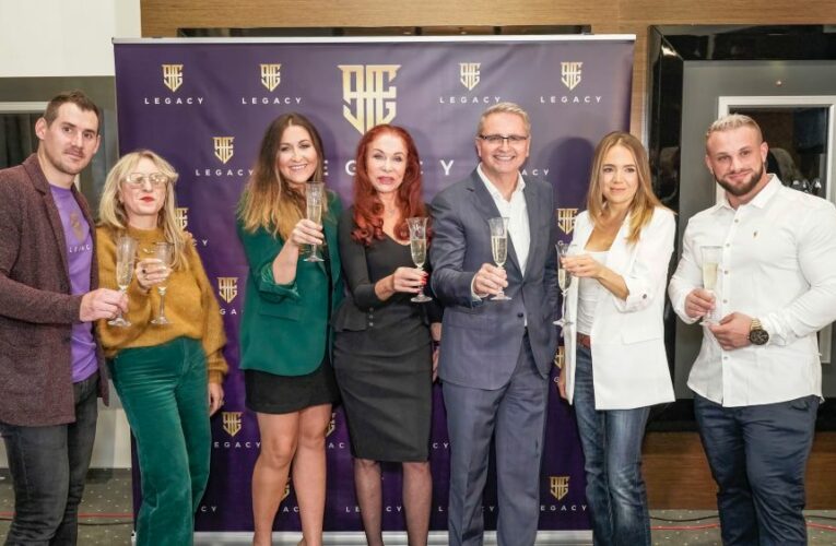 Blanka Matragi, Lucie Vondráčková a Pavel Koukal představili své NFT karty!