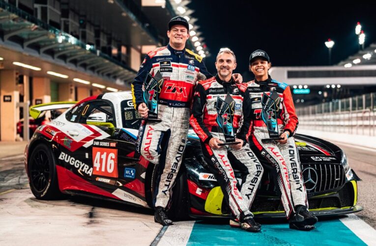 Snový start okruhové sezony.