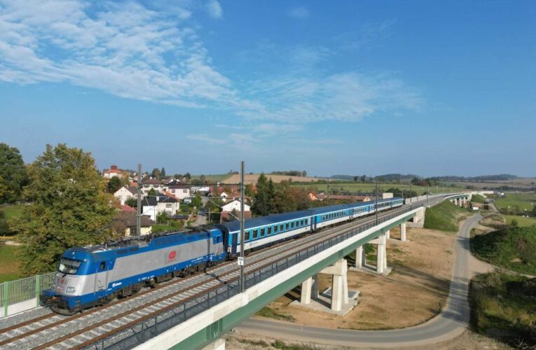 Z Prahy do Českých Budějovic v rekordních časech a s vysokou přesností spojů