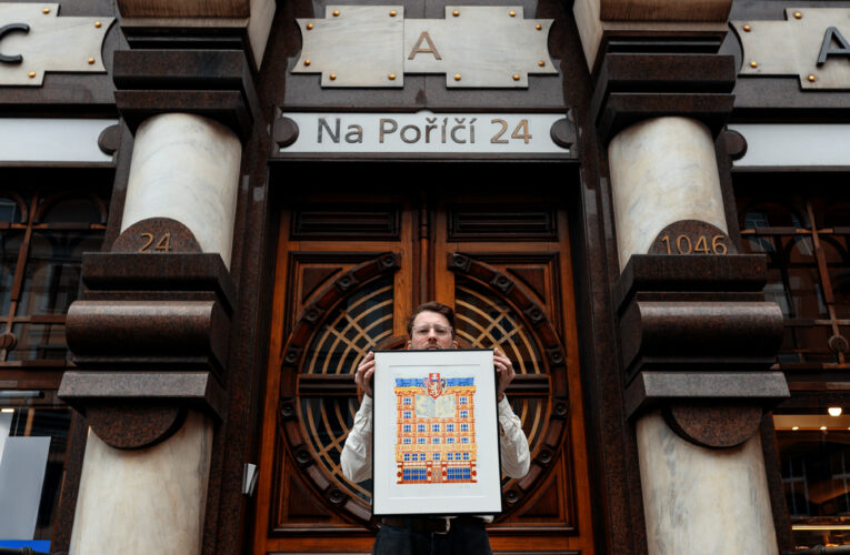 Palác Archa v ulici Na Poříčí slaví sto let