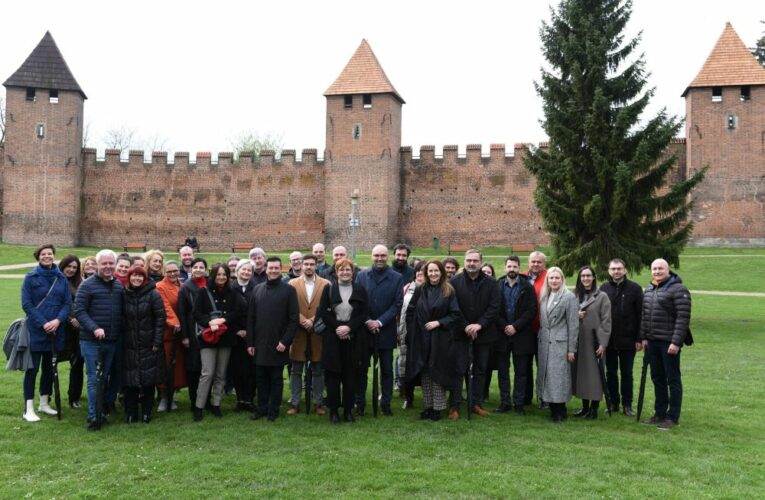 V Poděbradech jednali zástupci krajů o cestovním ruchu