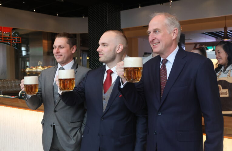 Pilsner Urquell: The Original Beer Experience se na Václavském náměstí otevře veřejnosti již tento víkend