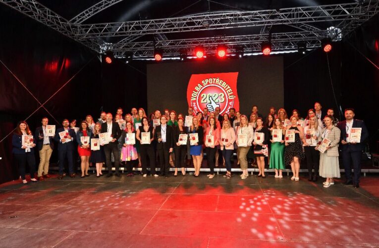 Volba spotřebitelů 2023 boduje u nejsilnějších firem i českých zákazníků. Enormní zájem přinesl nejvíce kategorií v historii programu