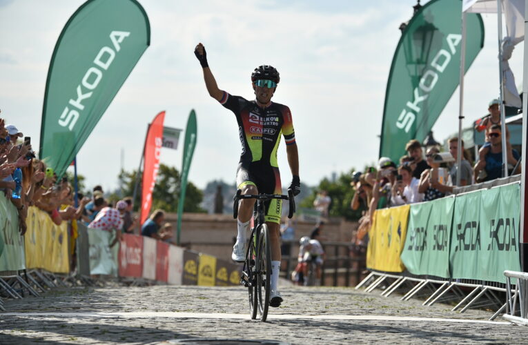 Ťoupalík slaví vítězný hattrick v závodě Brno-Mikulov-Brno