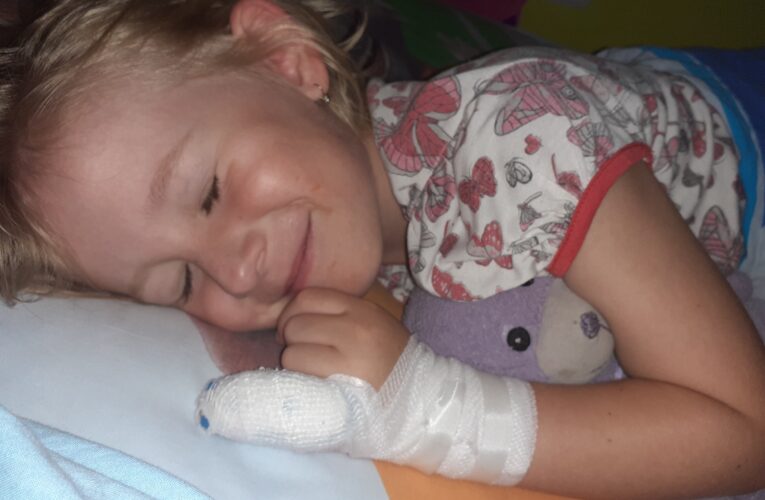 Dětem s revmatem pomůže Žirafa Amálka