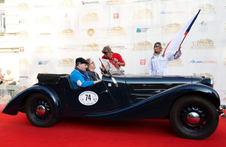 Na 20. ročníku výstavy historických vozidel v Roudnici nad Labem předvede Národní technické muzeum tři cenné provozní exponáty