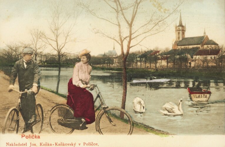 ŠATY DĚLAJ´MARTINŮ  nebo snad  MARTINŮ DĚLAJ´ŠATY?