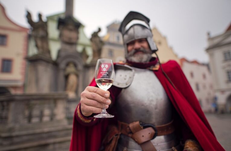 Podzimní a adventní Krumlov s dobrým vínem, spoustou hudby i zajímavými výstavami