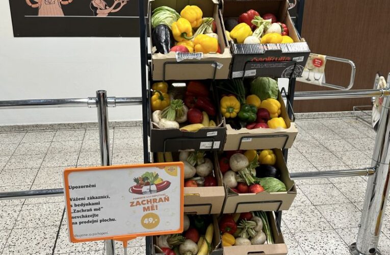 Díky bedýnkám v hypermarketech Globus bylo od března zachráněno 63 000 kilogramů ovoce a zeleniny. Ročně to bude přes 150 000 kilogramů