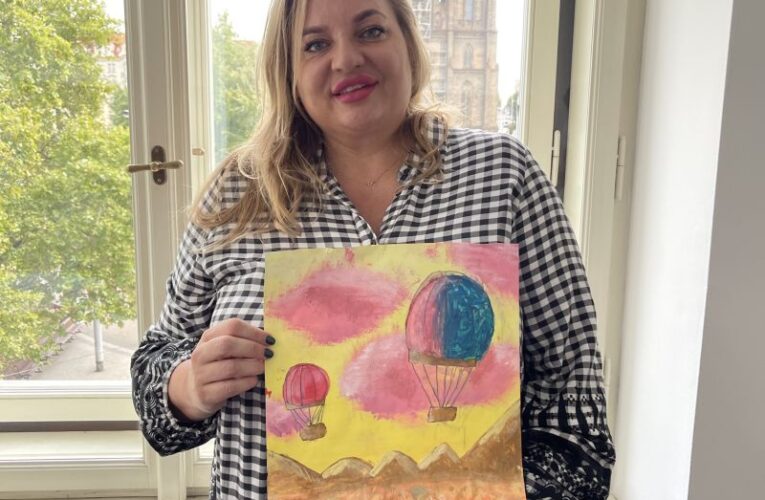 Dvojka srdcem pomohla s úhradou školních potřeb a zájmových kroužků