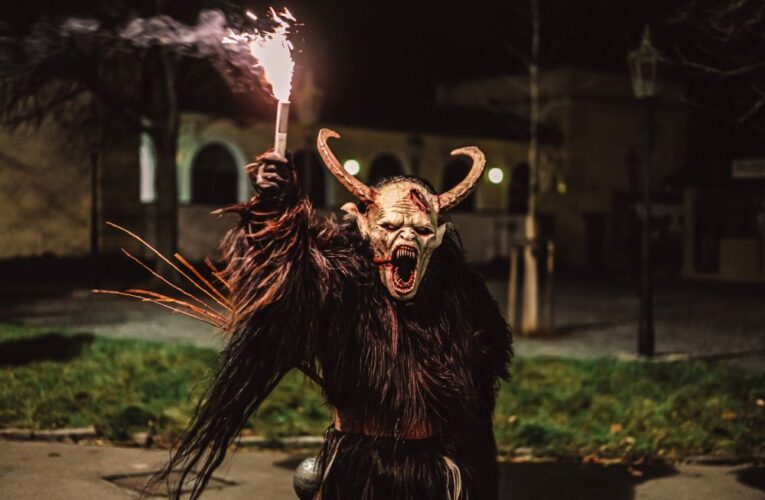 Více jak stočlenná pekelně přísná suita ze zemí českých i rakouských opět vtrhne Na Výstaviště