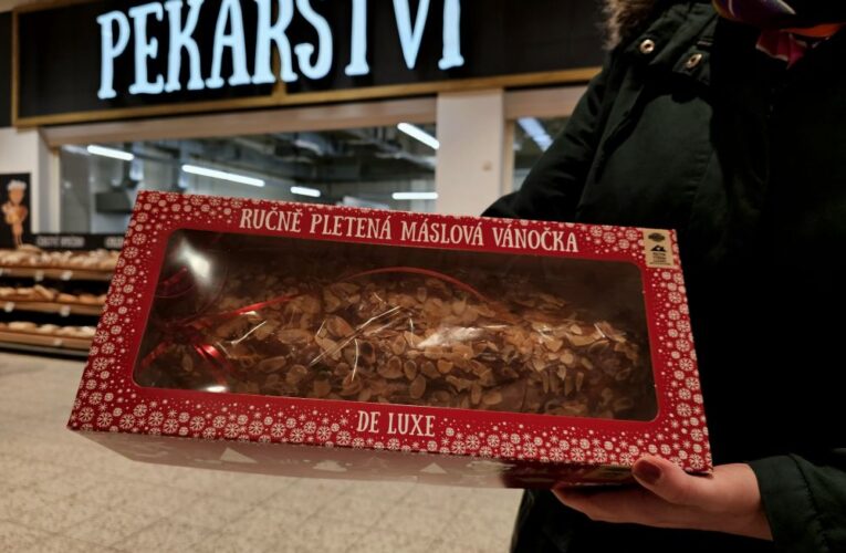 Vánočka, která pomáhá dobrým věcem