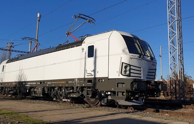 České dráhy mají už všechny letos plánované Vectrony