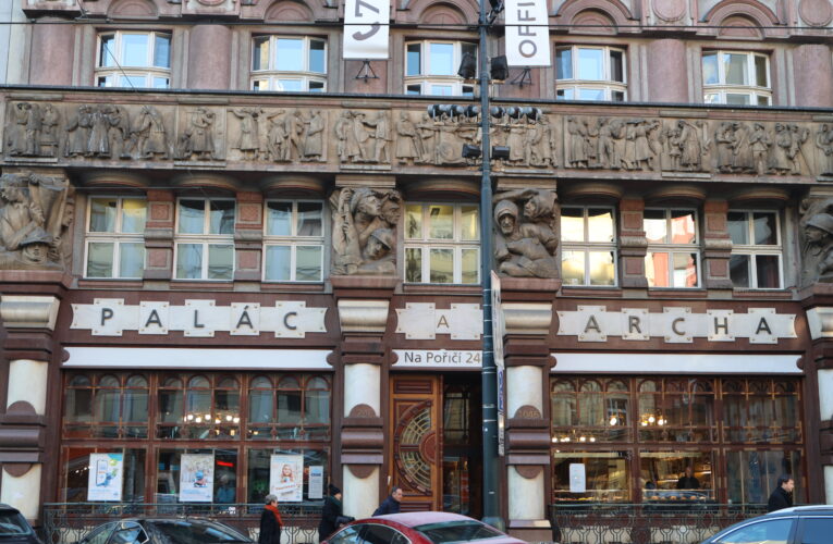 Banky poskytly loni úvěry na bydlení za 172 miliard korun