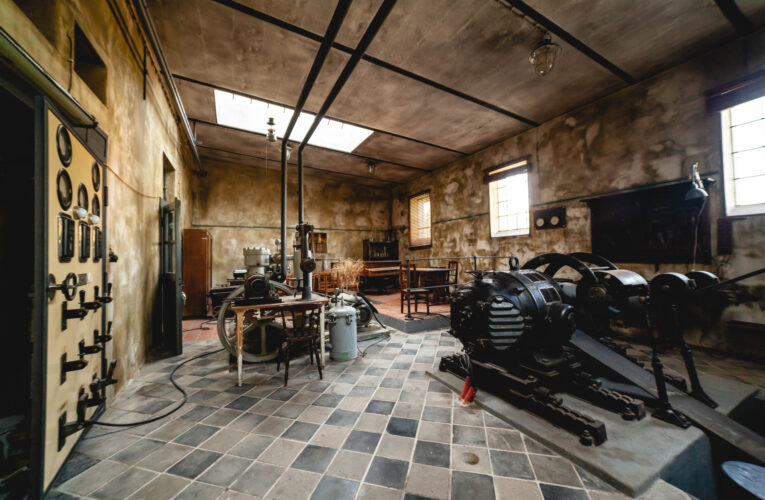 Novinky turistické sezóny středních Čech: expozice zlata, eko kemp nebo velikáni hudby