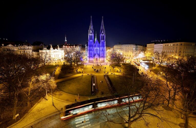 Praha 2 se už počtvrté v řadě připojila k Mezinárodnímu dni Angelmanova syndromu