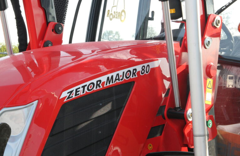 Zemědělci oznámili příjezdové trasy do Prahy. Metropole žádá občany, aby v pondělí do města nejezdili