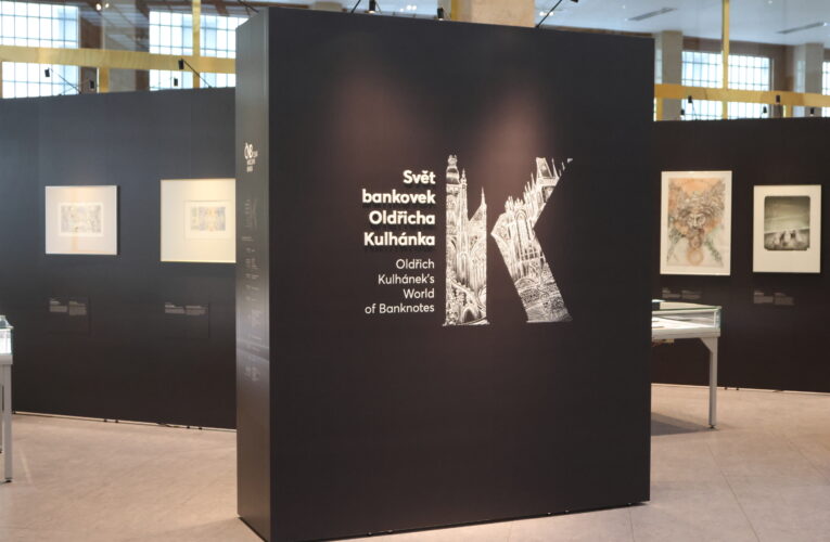 Svět bankovek Oldřicha Kulhánka budou moci lidé poznat na výstavě České národní banky
