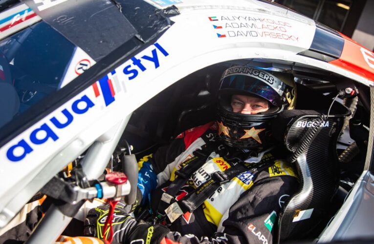 Buggyra se vrací na okruh.