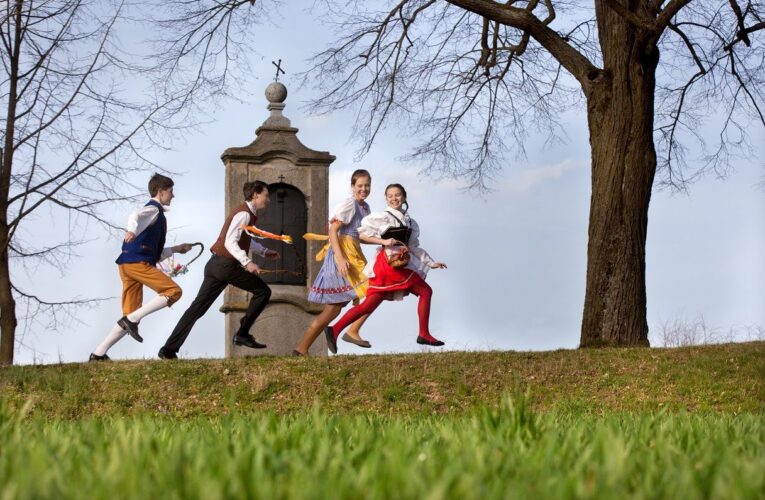 Velikonoce na jihu Čech – přijeďte zažít tradice, trhy i barvení a hledání vajíček