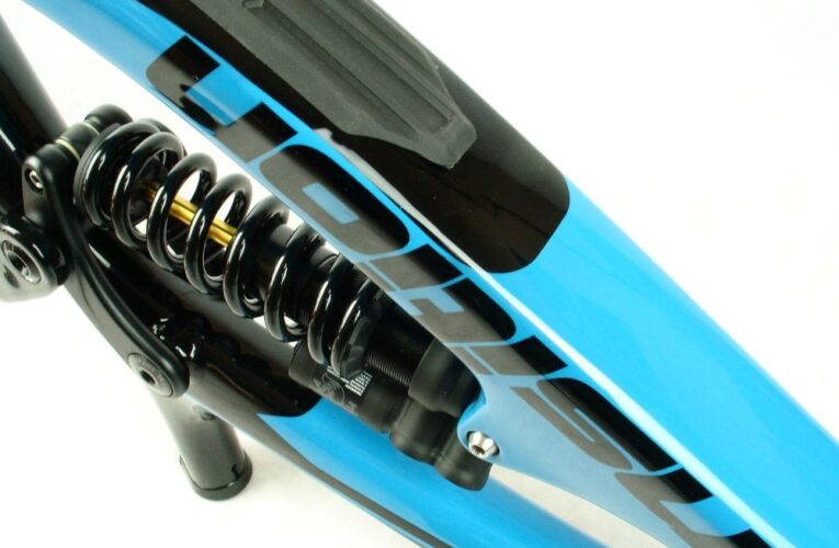 Prodejci kol v ČR mají potíže. Odbyt jde pomaleji, roste ale  zájem o karbonové rámy.