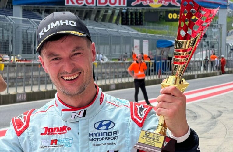 Ani zátěž piloty Hyundai týmu Janík Motorsport nezastavila.