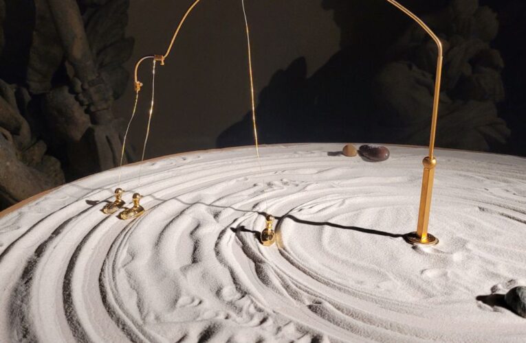 ALBUM ZPOMALENÝCH OBRAZŮ SKLADBY A VÝTVARNÁ DÍLA Z CYKLU NEJISTÉ SITUACE