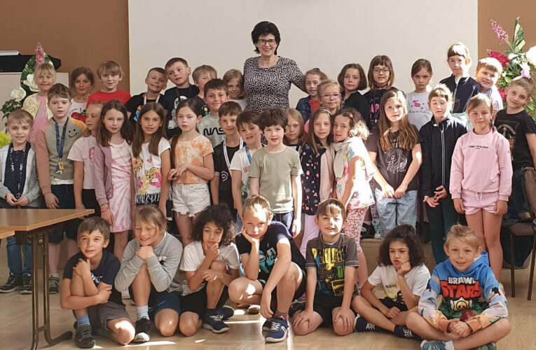 Jubilejní výstava unikátní techniky fotoinformel zaujala i děti