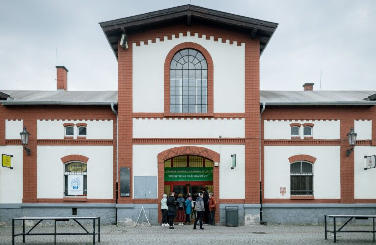 Probíhající rekonstrukce a úpravy hal v Holešovické tržnici