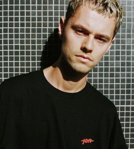 Kdo je Jan Černý a jaký je jeho styl?