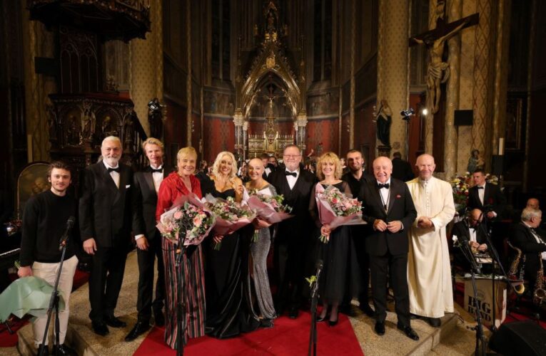 Praha 2 oslavila 145. výročí povýšení Královských Vinohrad na město skvělým koncertem. Exkluzivně byla také slavnostně představena hymna městské části.