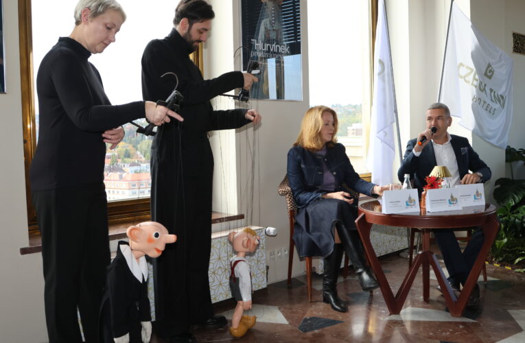 Divadlo Spejbla a Hurvínka bude kvůli rekonstrukci příští rok hrát v dejvickém Grandhotelu International