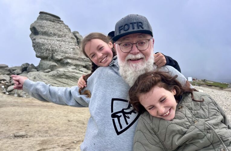 Fotr na tripu, díl 4: Zkamenělí svatebčané, vež z lebek a opuštěné hory…