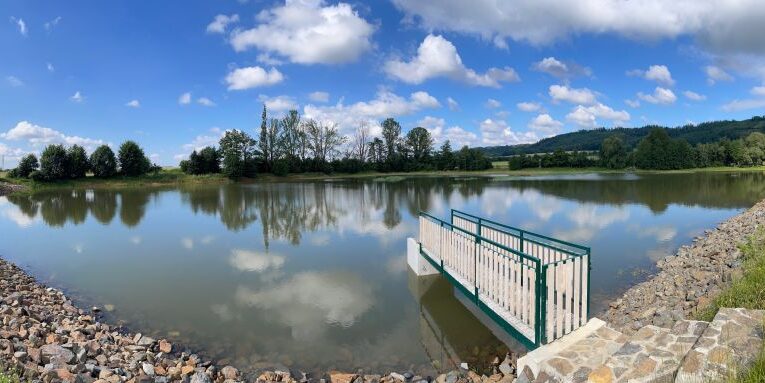 Vodní nádrž zrekonstruovaly na Novojičínsku Lesy ČR