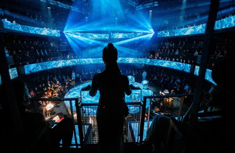 Vánoce ve spirále emocí: dechberoucí zážitky v unikátním prostoru