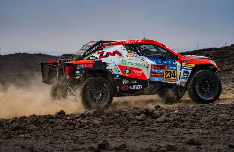 Heroický výkon, Aliyyah Koloc polykala 200 kilometrů prach za kamionem.