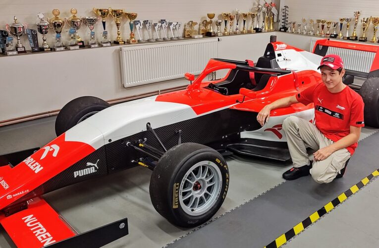 David Gorčica přechází do Formule 4: